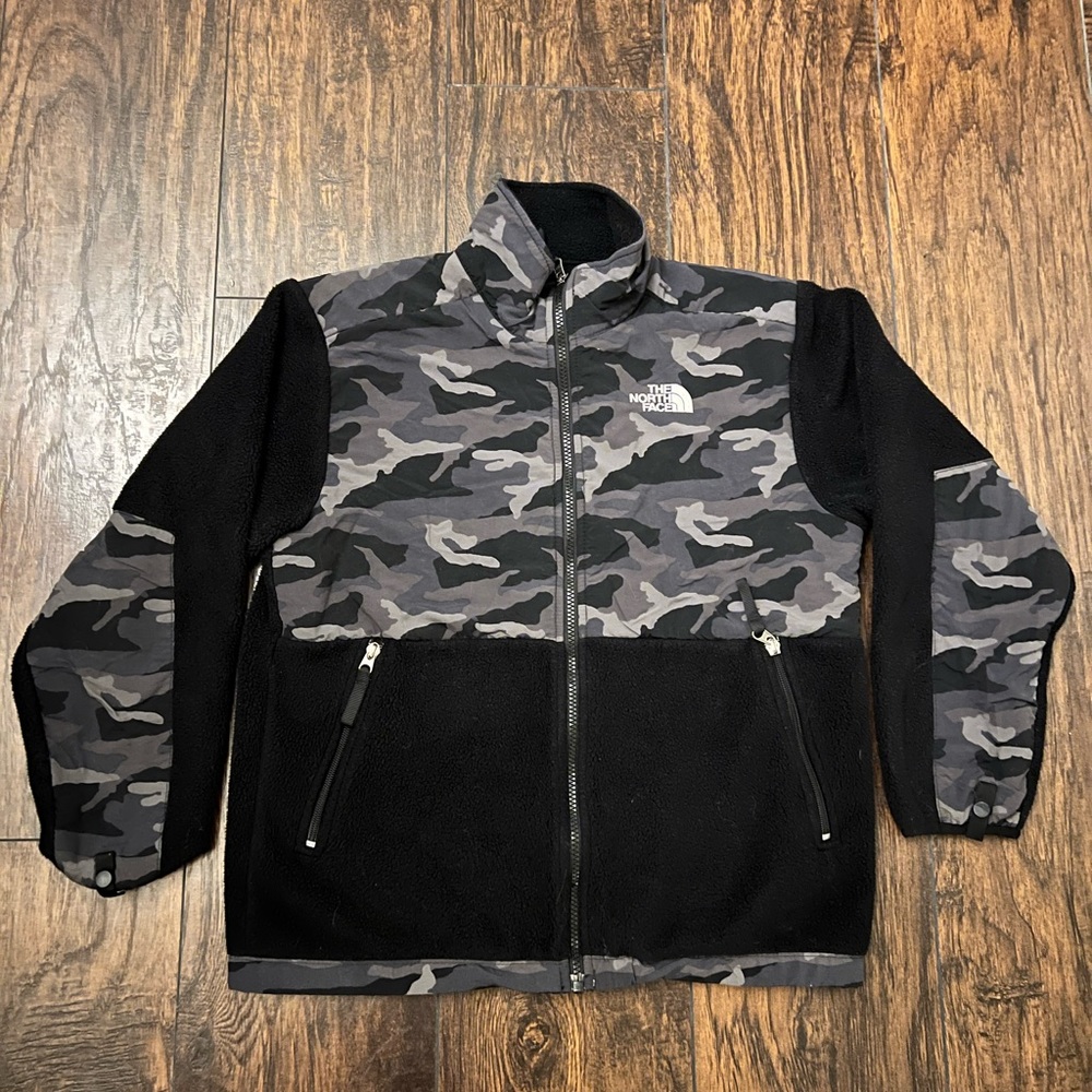 Boys size L north face jacket